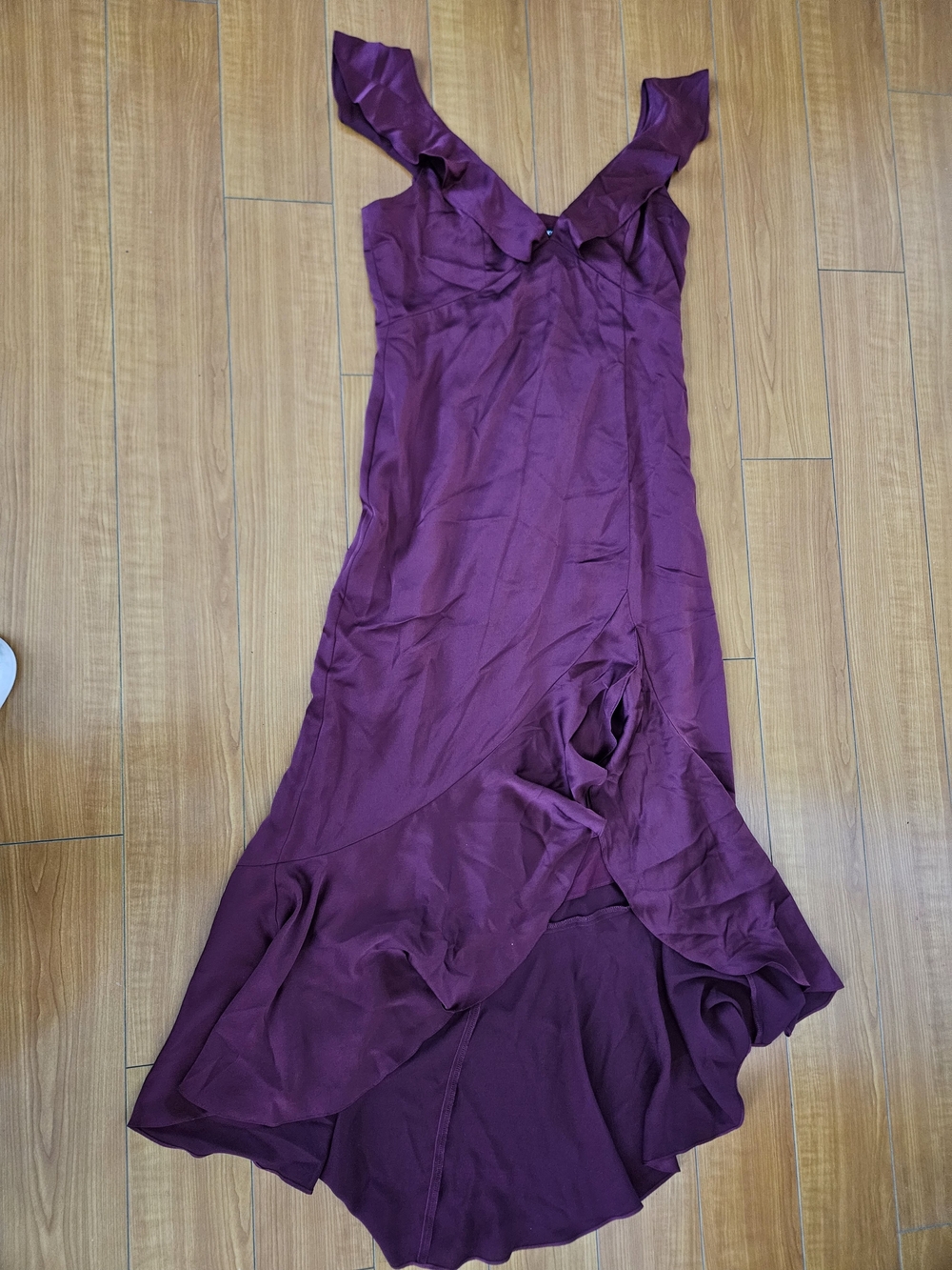 Express DEEP Burgundy Ruffle High-Low Satin Dress Sz Size 10 - Picture 8 of 16